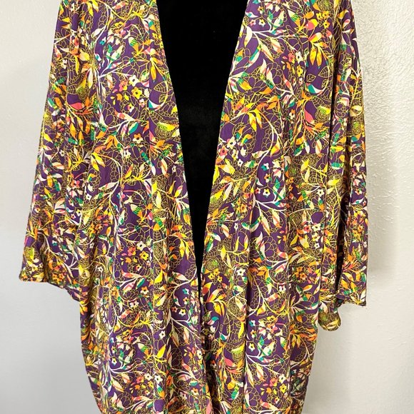 LuLaRoe Cover Up/Kimono Colorful Large Preowned, Excellent Condition - Picture 4 of 4